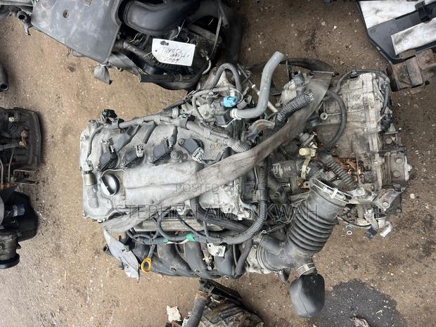 Corolla 14-19 Engine and Gearbox Complete