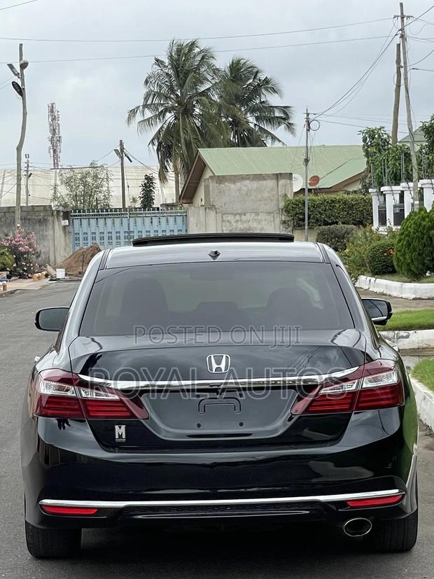 Honda Accord EX-L 4dr Sedan FWD (2.4L 4cyl 2A) 2016 Black photo 4