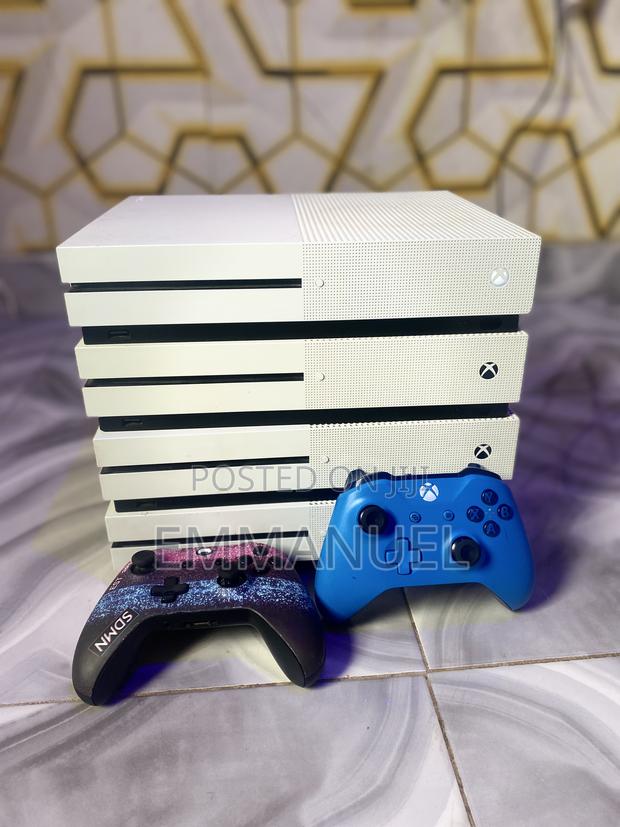 Xbox One S Console, One Controller With 21 Games, 1tb