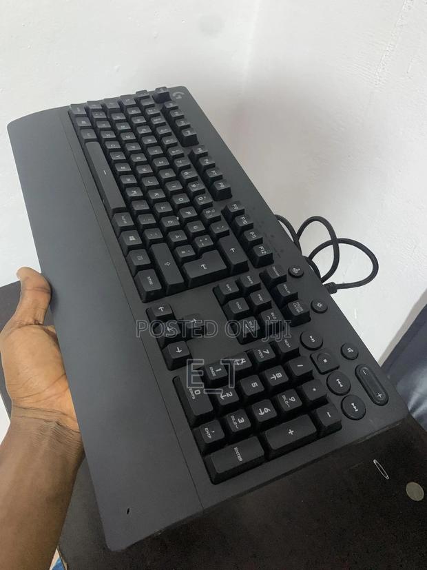 Logitech Gaming Keyboard G213 · Photo 4