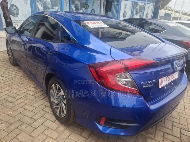 Honda Civic 2018 Blue