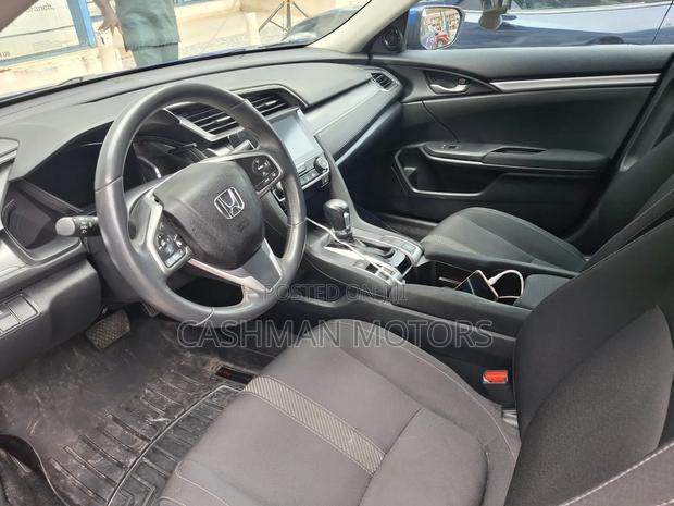 Honda Civic 2018 Blue