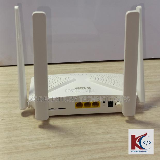 Universal Router · Photo 4