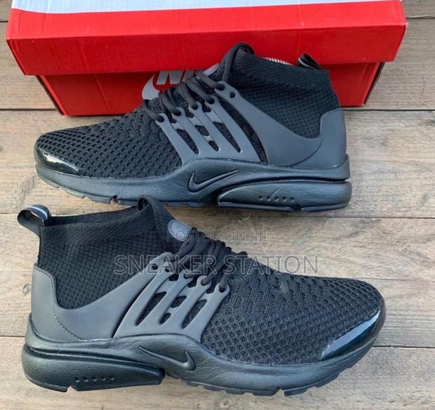 Original Nike Presto Triple Black · Photo 4
