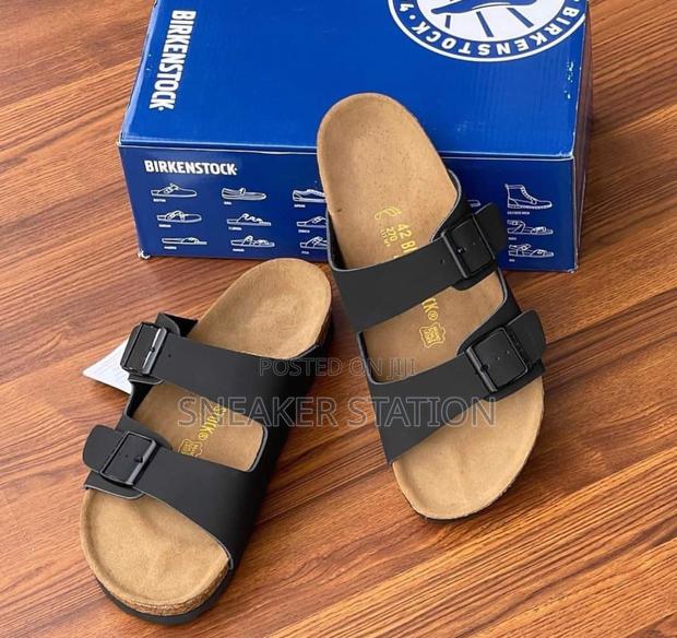 Black Birkenstock Arizona Slides · Photo 3