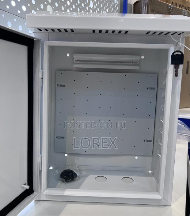 Cabinet Rack Outdoor photo 2