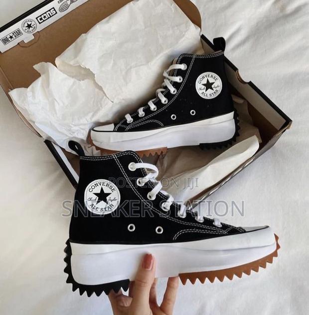 Converse Unisex Run Star Hike Sneaker · Photo 3