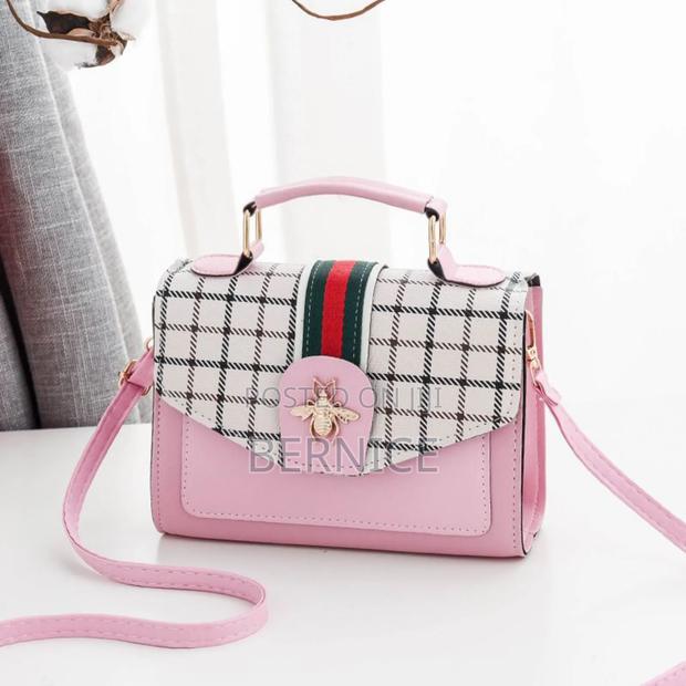 Fashion Bags in Two Designs Colours photo 3