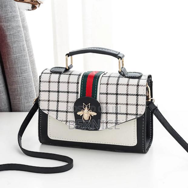 Fashion Bags in Two Designs Colours photo 4
