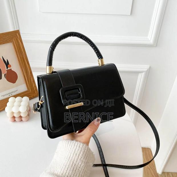 Lovely Handbag photo 3