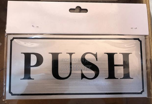 Push / Pull Door Sign