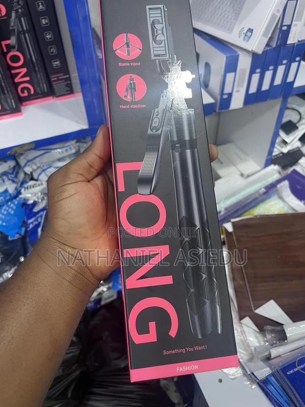 L16 Selfie Stick Tripod. · Photo 3