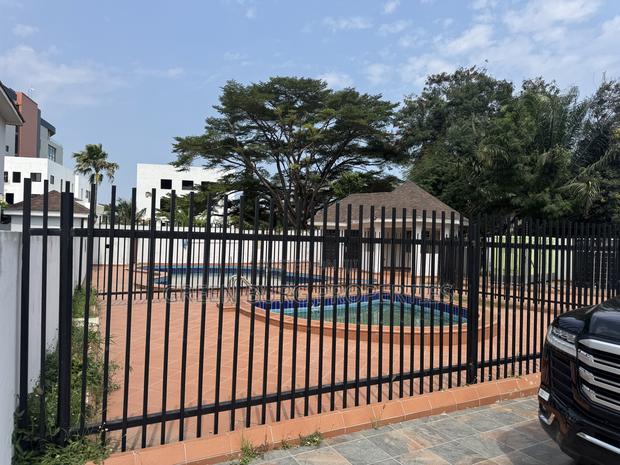 4bdrm Townhouse / Terrace in Cantonments for rent photo 13