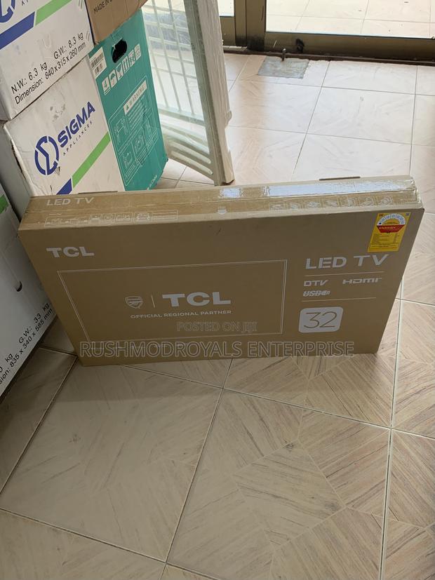 The Perfect Picture for Any Room: TCL 32-Inch Led Tv Not Smart photo 2