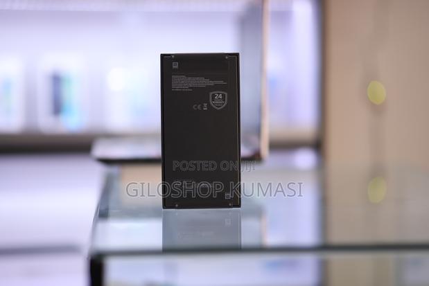 New Samsung Galaxy Z Flip7 256 GB Blue photo 2