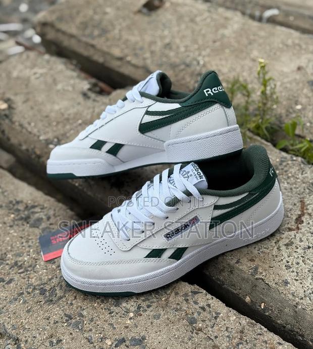 Reebok Classic Revenge Sneakers · Photo 3