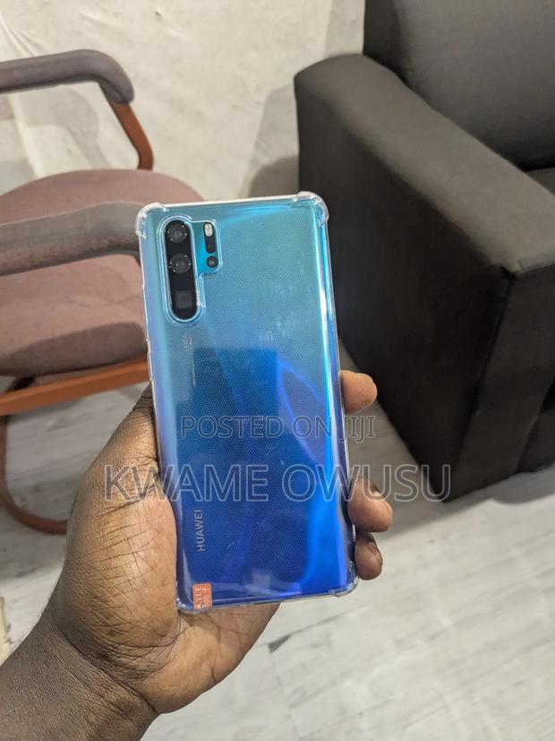 New Huawei P30 Pro 128 GB Blue · Photo 2