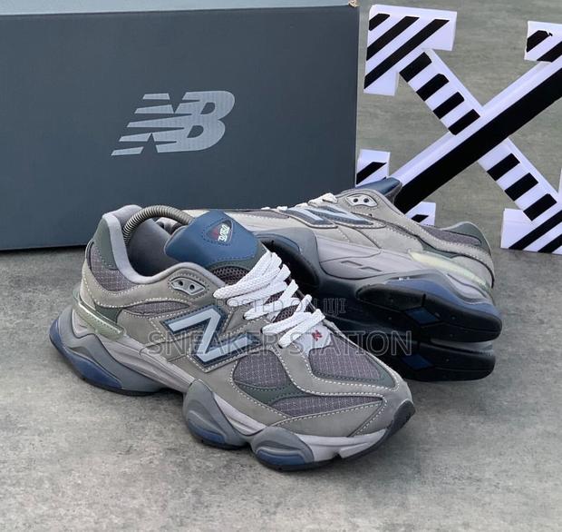 New Balance 9060 Grey Sneaker Available · Photo 4