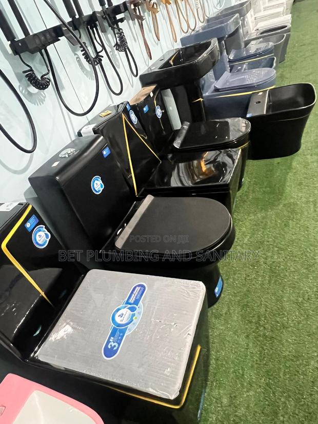 European All Black Water Closet_combined Wc_soft Close Wc_complete · Photo 4