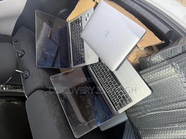 Laptop Apple MacBook Pro 2020 16GB Intel Core I5 SSD 512GB photo 4