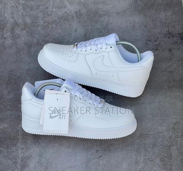 Nike Air Force 1 All White Sneaker · Photo 4