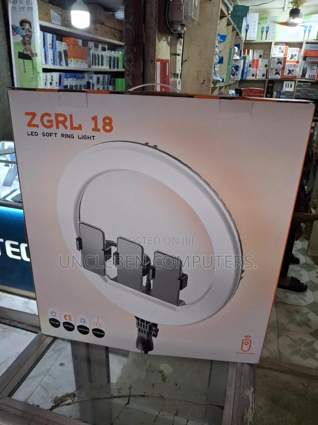 Rechargeable Ring Light 18inch