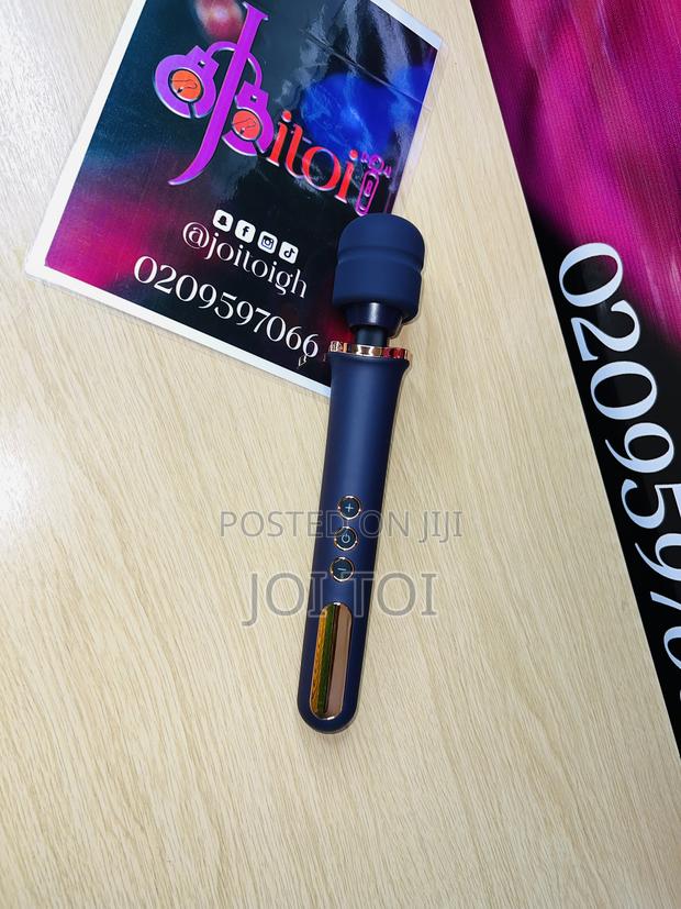 Huge Wand Vibrator · Photo 4