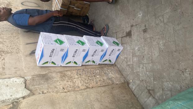 R134 Cooling Gas for Car Air Conditioning photo 2
