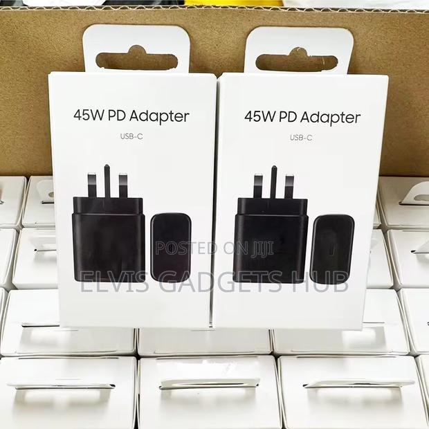 Samsung Type C 45w Pd Adapter · Photo 4