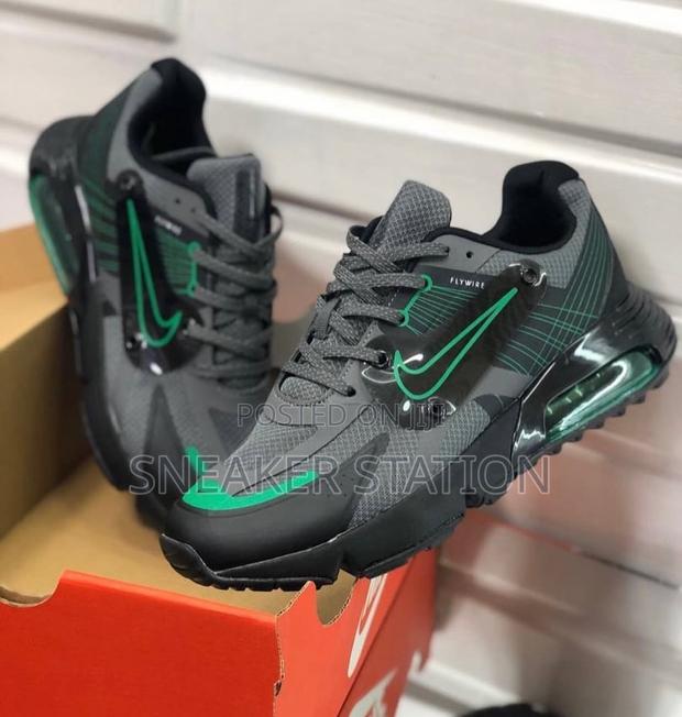 Nike Air Max Flywire Available · Photo 4