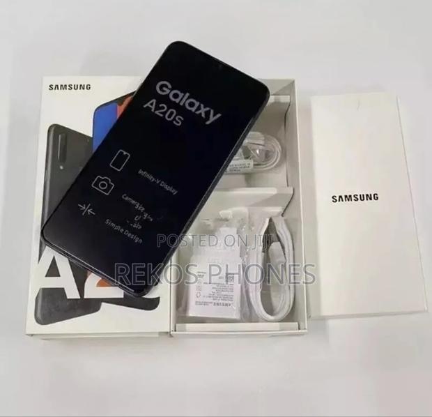 New Samsung Galaxy A20s 64 GB Black photo 3