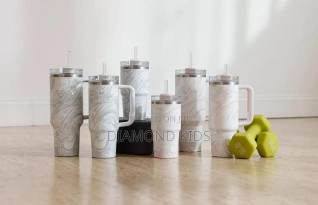 Stanley Cups ,Car Cup, Travelers Companion photo 2