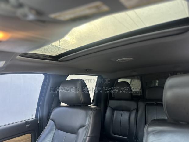 Ford F-150 Lariat 2011 Silver