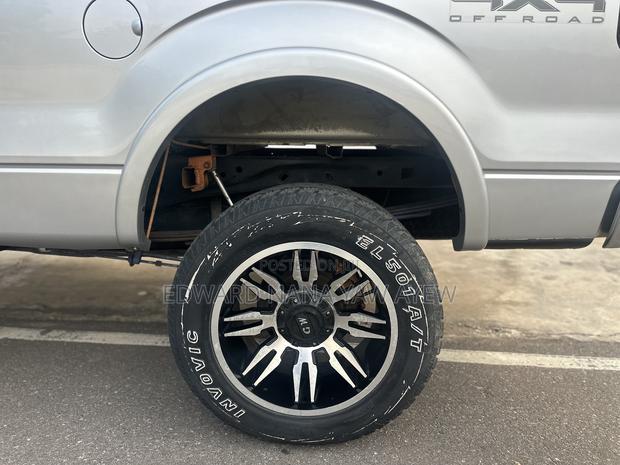 Ford F-150 Lariat 2011 Silver