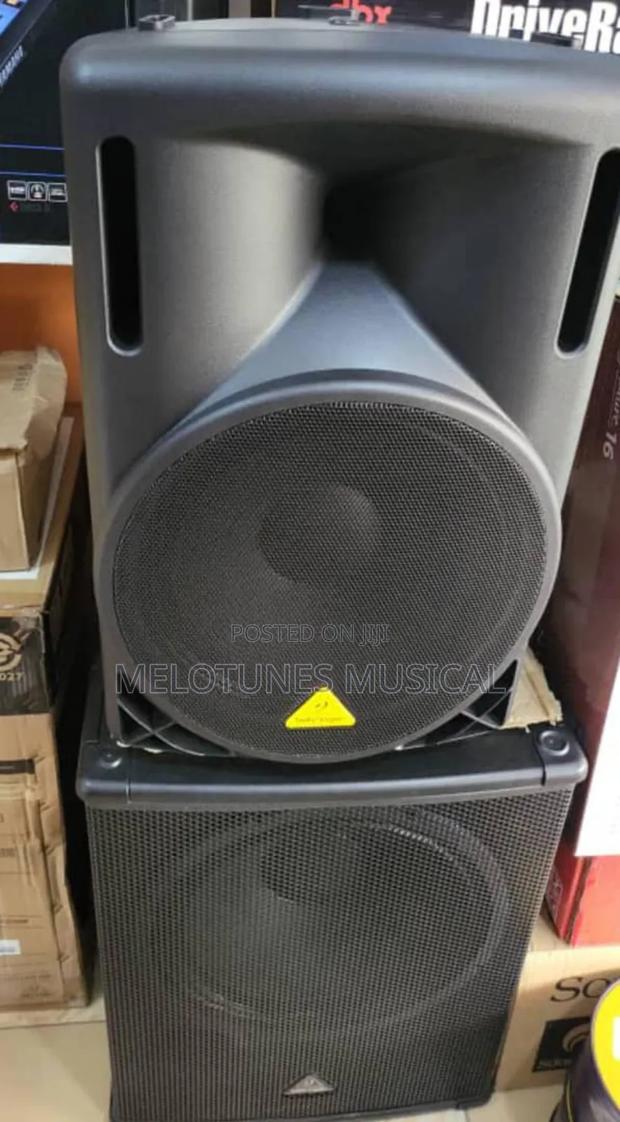 Behringer Active Pair of Bass and Mid Speakers · Photo 3