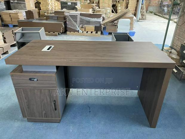 1.4m Office Desk · Photo 2