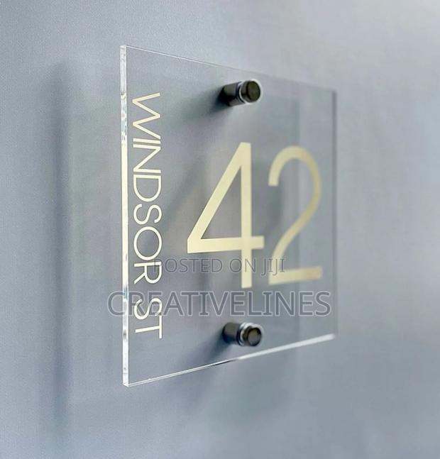 Text on Wall Signage · Photo 4