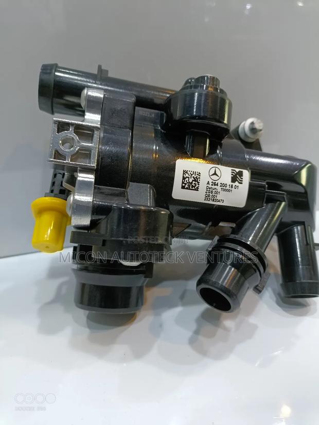 Mercedes Benz M264 Engine Thermostat photo 2