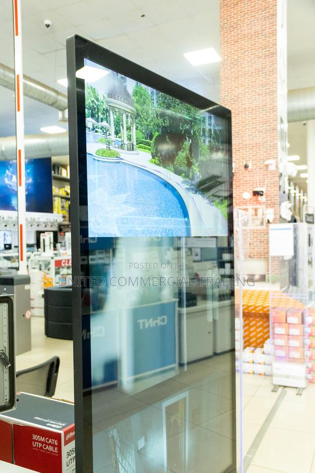 Floor-Standing Digital Signage photo 3