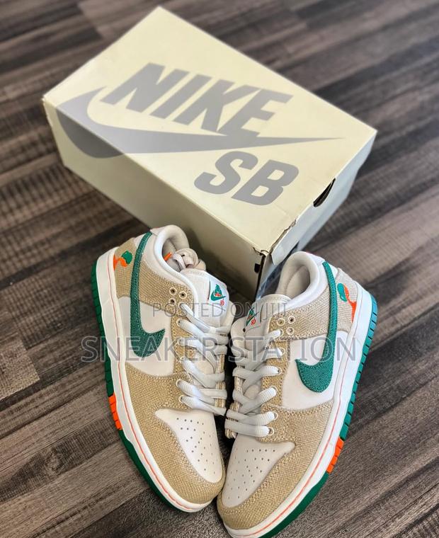 Nike Sb Dunk Jarritos Sneaker · Photo 3