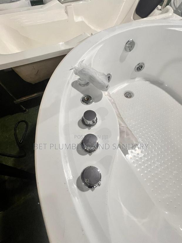 European_jacuzzi Bathtub_complete_bathtub_imported Jacuzzi Bathtub · Photo 4