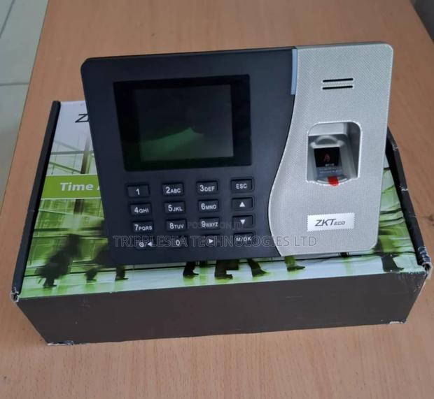 Zkteco (Id) Time Attendance Terminal + Finger + Password + Card · Photo 2