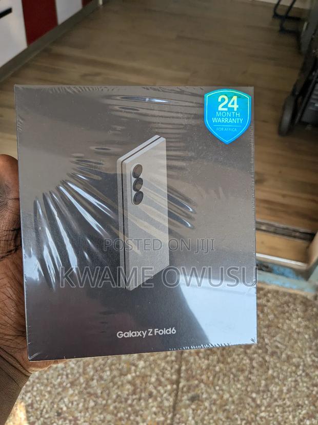 New Samsung Galaxy Z Fold6 256 GB Black · Photo 3