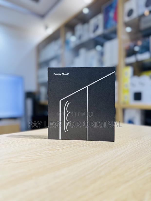 New Samsung Galaxy Fold 512 GB Black photo 9