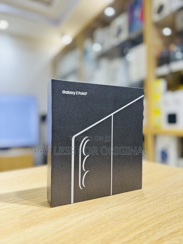 New Samsung Galaxy Fold 512 GB Black photo 10