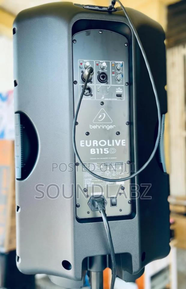 Behringer Eurolive B115d Active 2-Way 15" Pa Speaker System · Photo 3