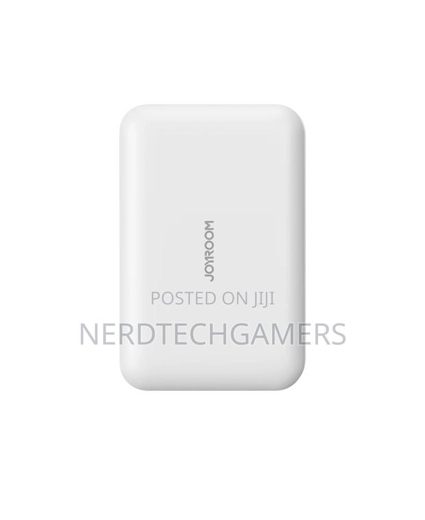 Joyroom Jr-W020 Mini 20w Power Bank 5000mah · Photo 4