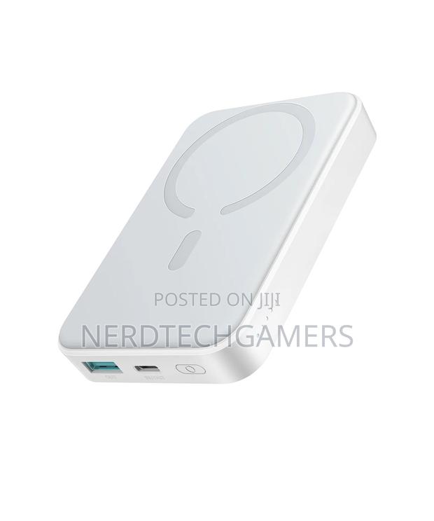 Joyroom Jr-W020 Mini 20w Power Bank 5000mah · Photo 3
