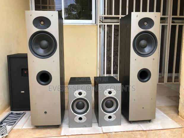 Athena as-F1-1 Tower + Polk Audio Speakers · Photo 2