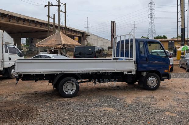 Hyundai Mighty 2.5 Ton photo 6